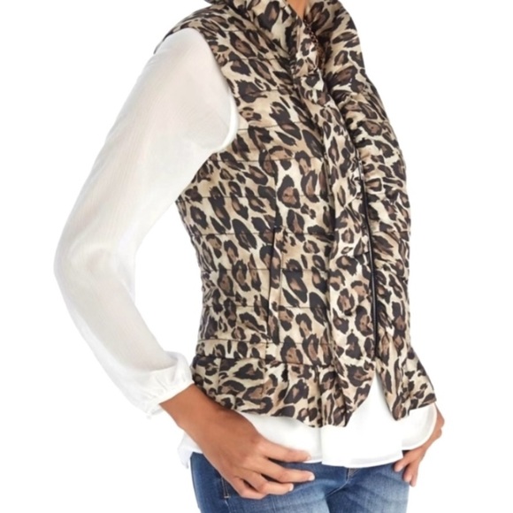 White House Black Market Jackets & Blazers - White House Black Market SIZE S TAN BROWN/BLACK ANIMAL PRINT PUFFER LADIES VEST